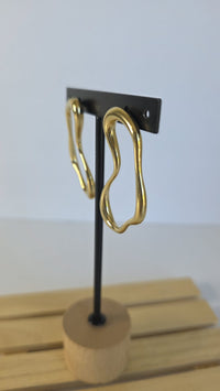 Golden Flow Earrings in 14k gold PVD stainless steel