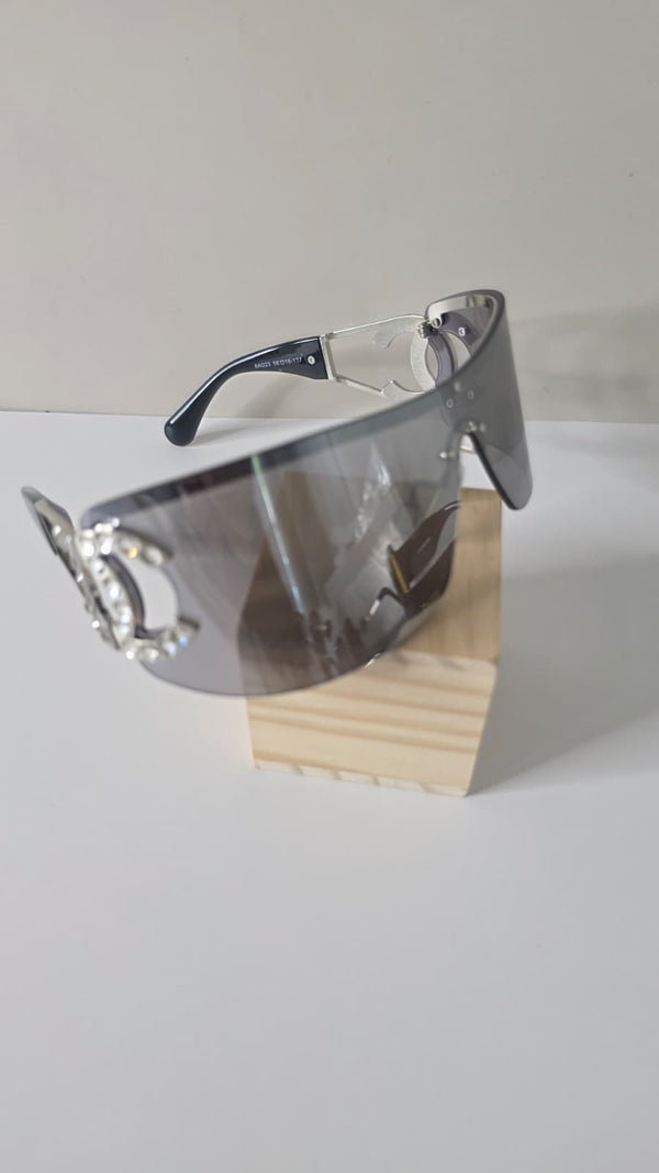 Designer-inspired sunglasses